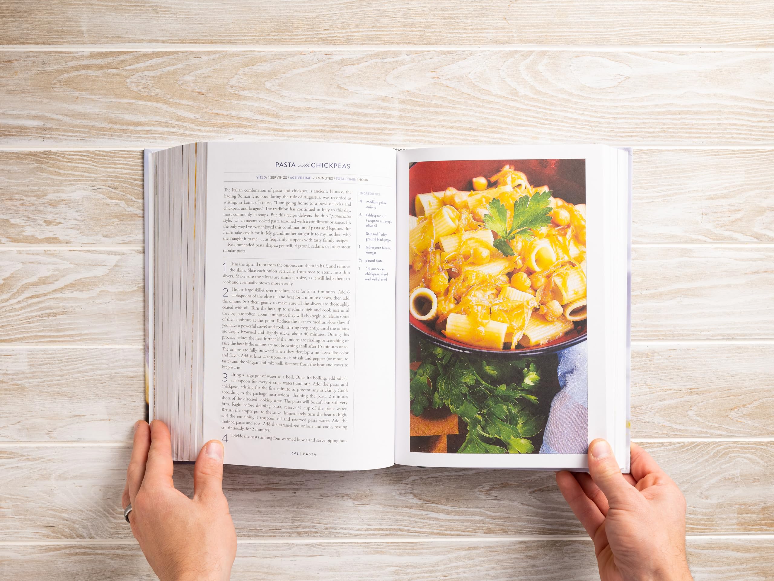 Pasta: The Ultimate Cookbook (Ultimate Cookbooks)