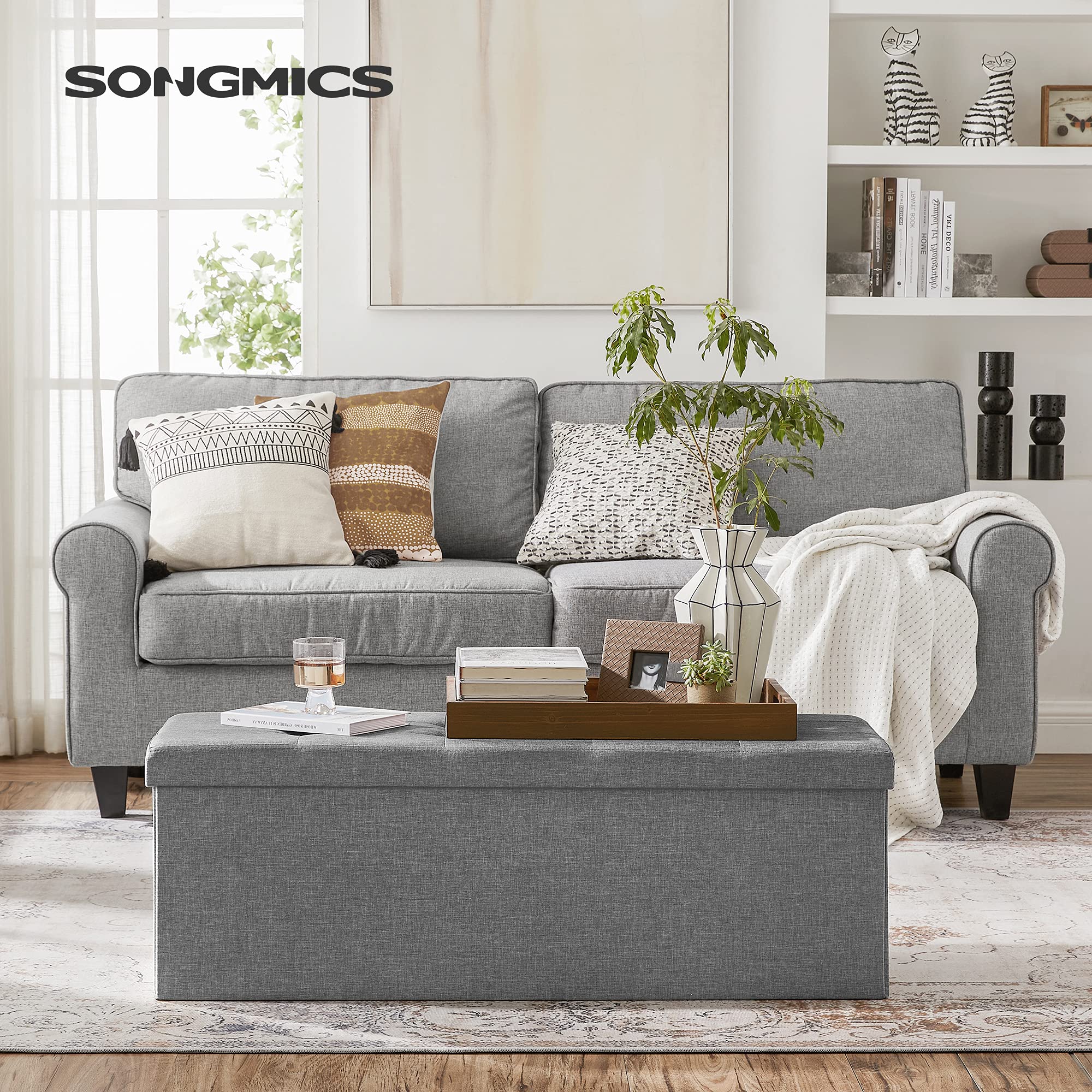 SONGMICS Sitzhocker mit Stauraum, klappbare Sitzbank, 38 x 110 x 38 cm Fußbank, Aufbewahrungsbox, bis 300 kg belastbar, für Wohnzimmer Schlafzimmer Flur, aschgrau LSF77G 2