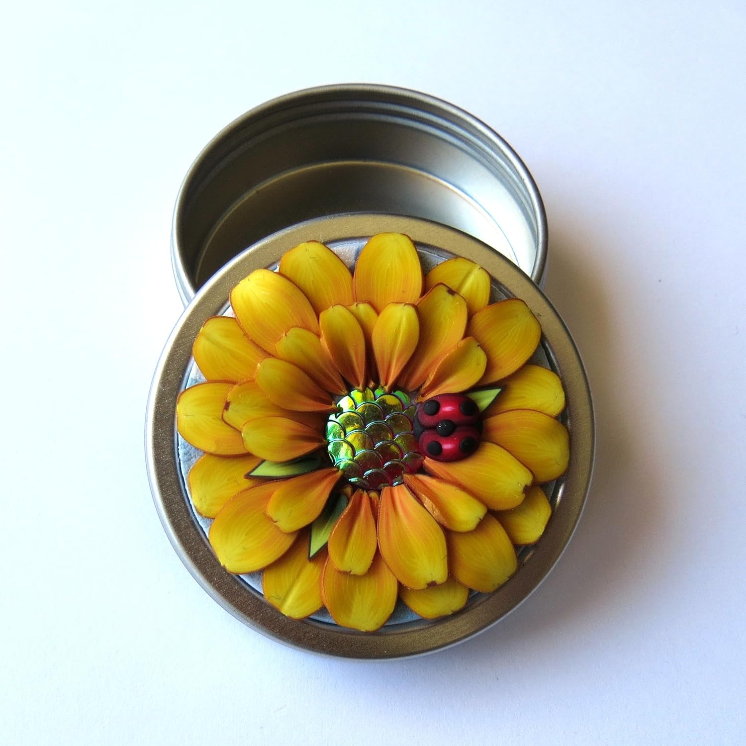Amazon Com Sunflower Twist Top Tin Sewing Needle Case Round