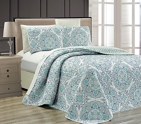 Reversible Oversized Bedspread Set, Medallion Print, Blue