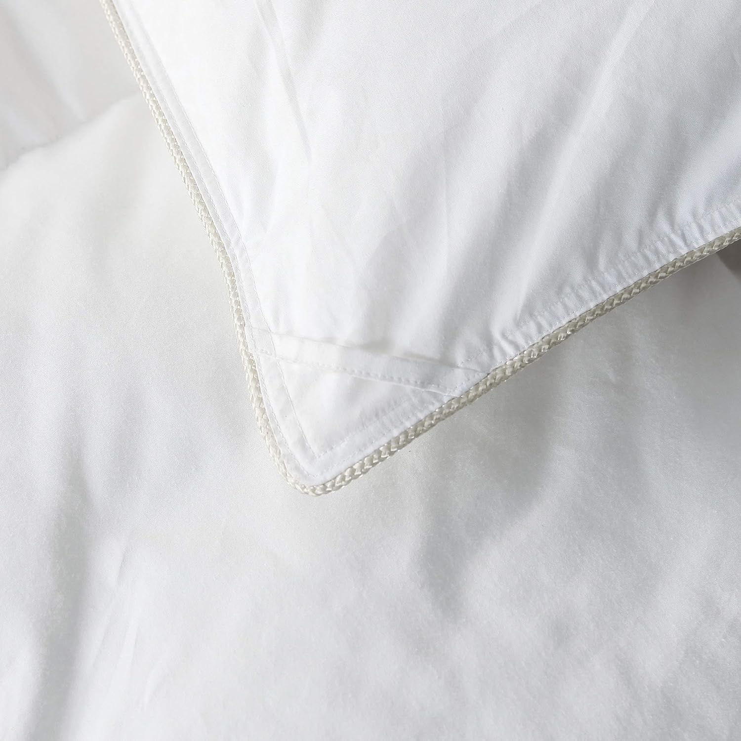 Luxurious Queen Size Siberian Goose Down Comforter 100% Egyptian Cotton 1200 Thread Count 1200TC - Baffle Box Design - 48oz Fill Weight - Full/Queen Duvet - Solid White: Kitchen & Dining