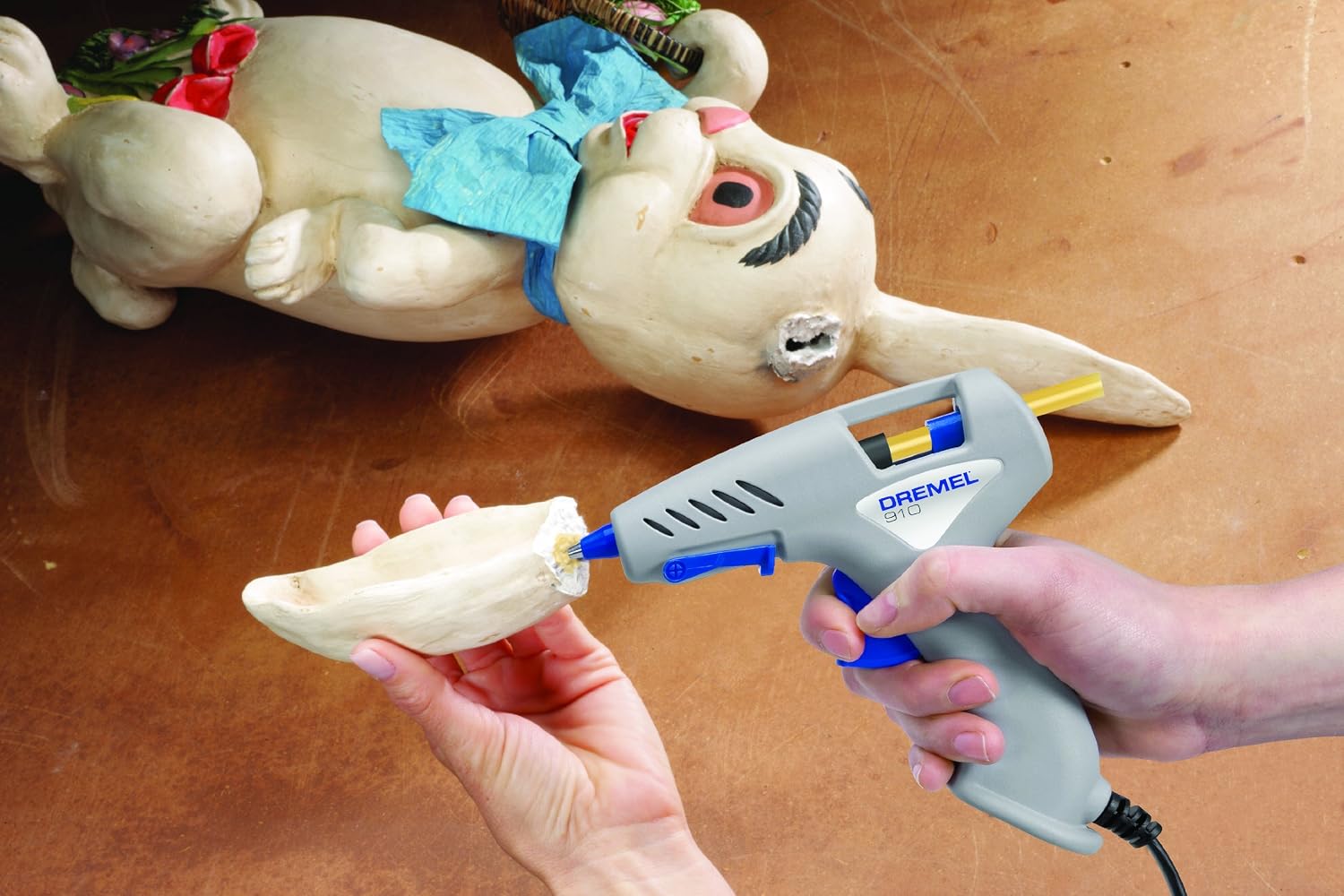 Dremel 910 Hot Glue Gun 165°C - Glue Gun with Precision Non-Drip Tip and 3 Multi-Purpose Glue Sticks (7 mm) - Image 4
