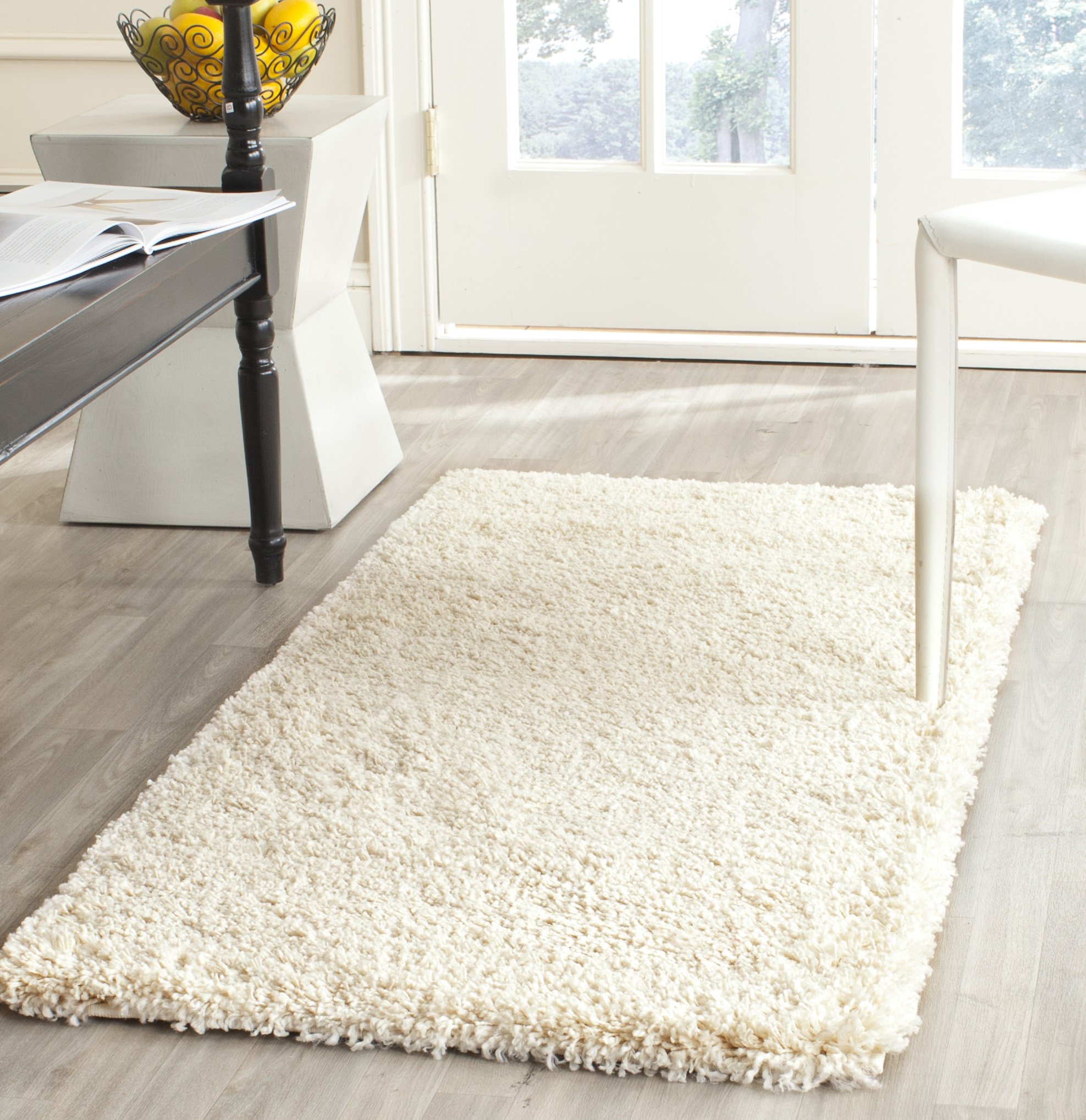 Safavieh California Shag Collection Shaggy Rug for Living Room Dining Room Bedroom High Pile Ivory 24 x 36 Inch