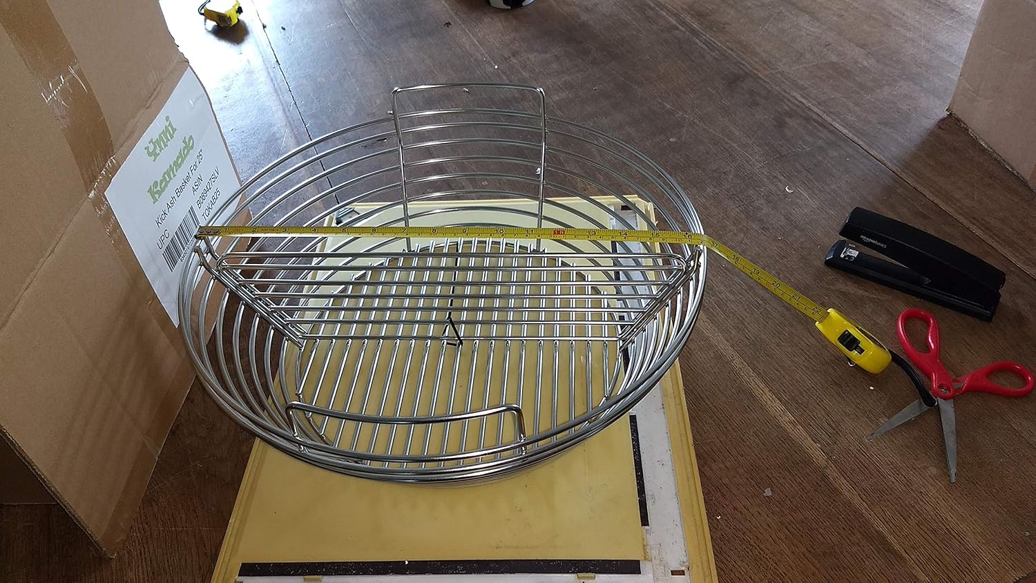 YNNI KAMADO Kick Ash Basket Voor 21-23 Inch Grills - Verwijderbare Centrale Verdeler TQKAB2123