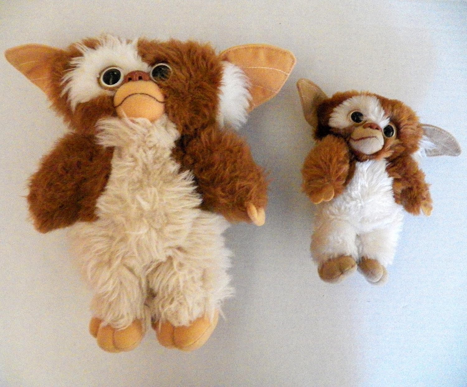 giant gizmo stuffed animal