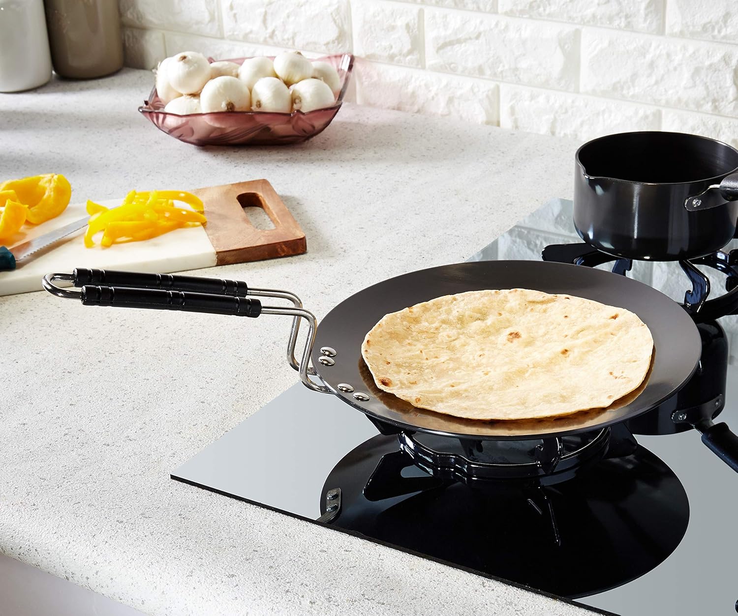 Best Non-Stick Tawa for Easy Roti Making 9 Amazon Brand - Solimo Hard Anodized Non Stick Roti Tawa