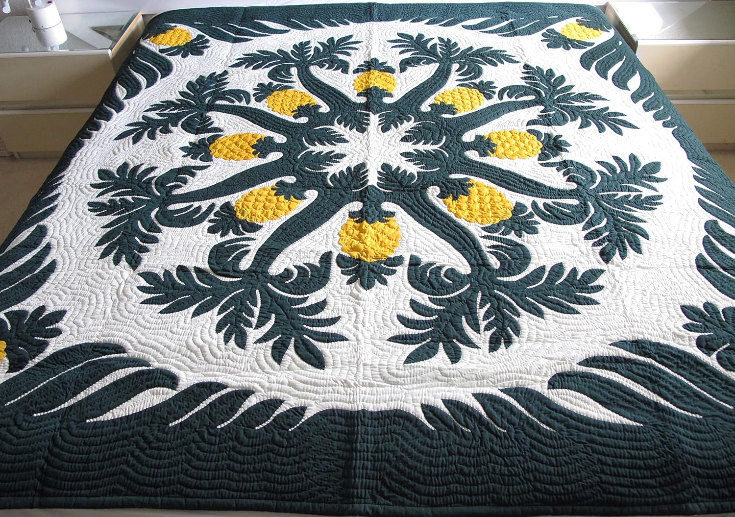 Hawaiian Quilt Full/Twin Bedspread, 100 Hand Quilted and