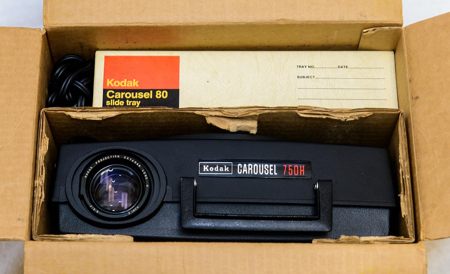 Kodak Slide Projector Model 750H with Carousel 140 Slide Tray : Camera & Photo