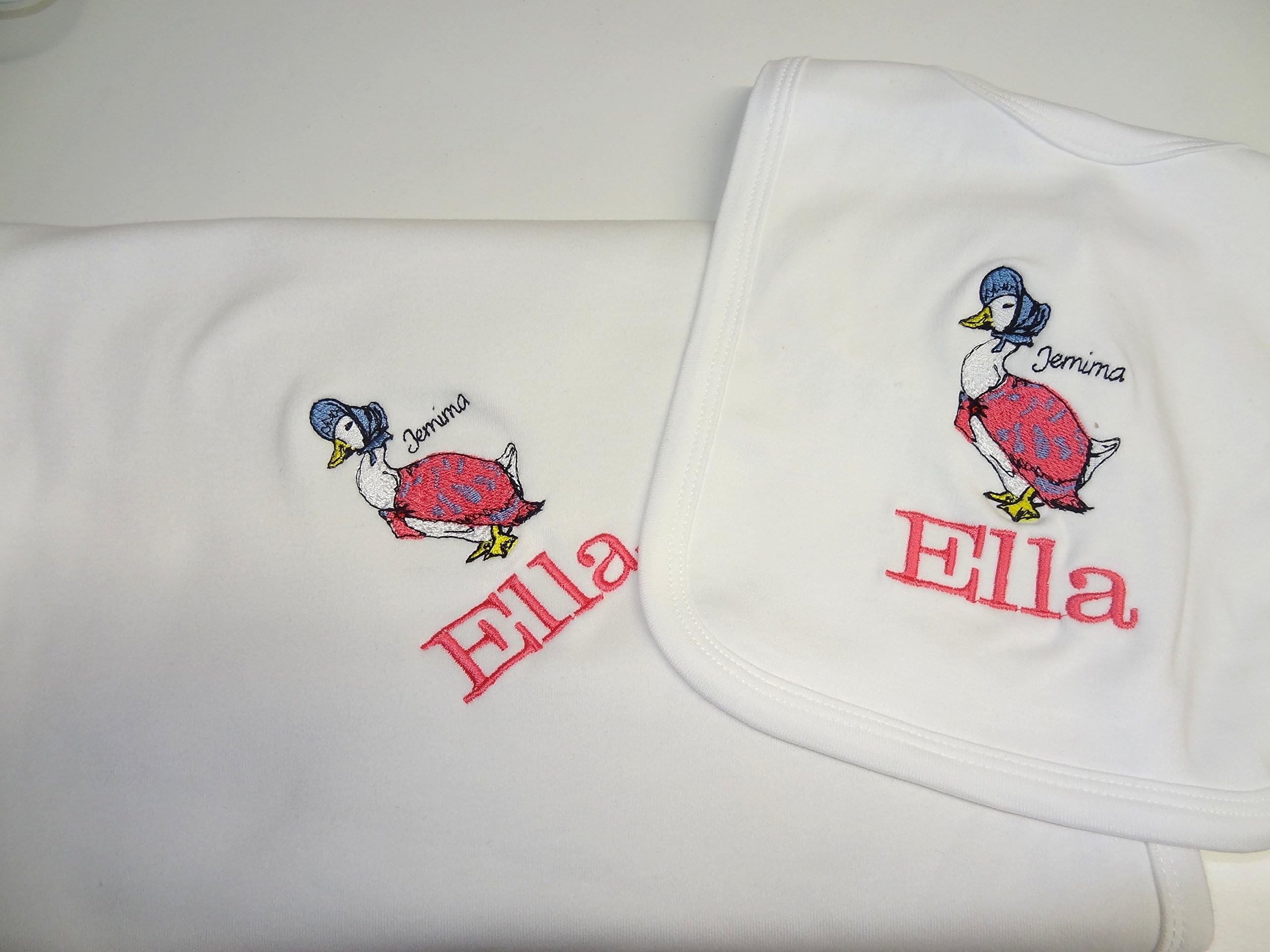 PERSONALISED BEATRIX POTTER - PETER RABBIT - COTTON NEWBORN BLANKET AND BIB GIFT - BEAUTIFULLY EMBROIDERED - QUICK DISPATCH