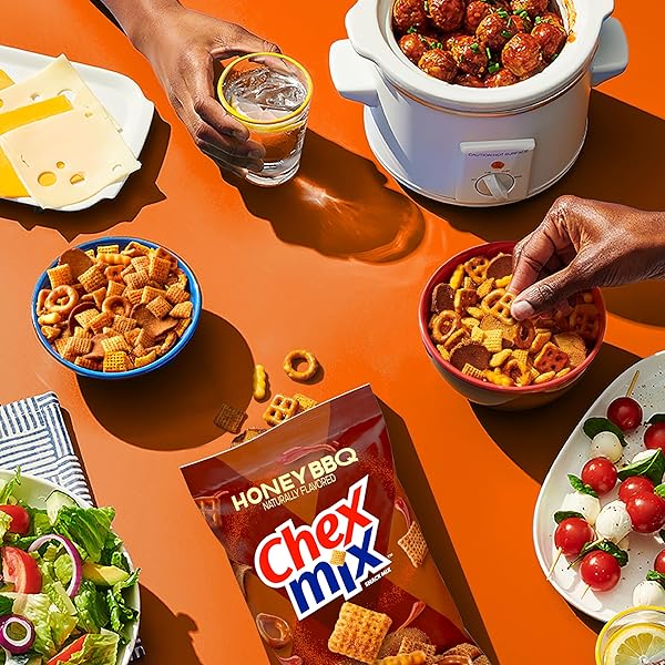 CHEX MIX SNACK MIX, HONEY BBQ, SNACK BAG, SNACKS, 8 OZ