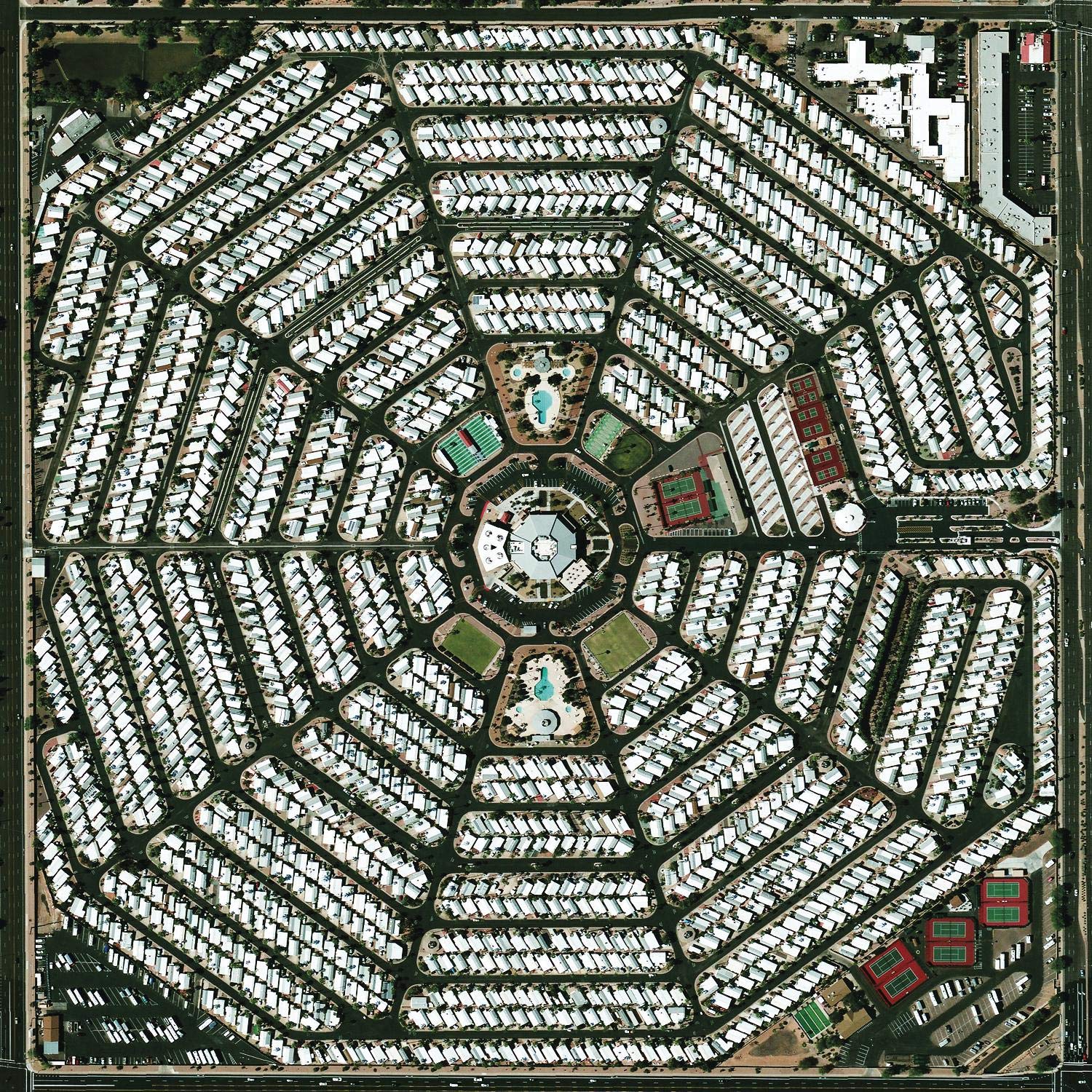 Strangers To Ourselves: Modest Mouse: Amazon.es: Música