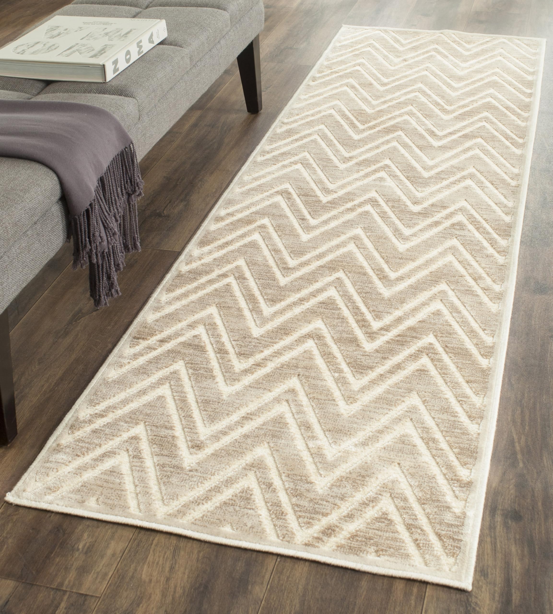 Safavieh Transitional Indoor Woven Runner Area Rug, Paradise Collection, PAR356, in Stone, 66 X 244 cm for Living Room, Bedroom or Any Indoor Space