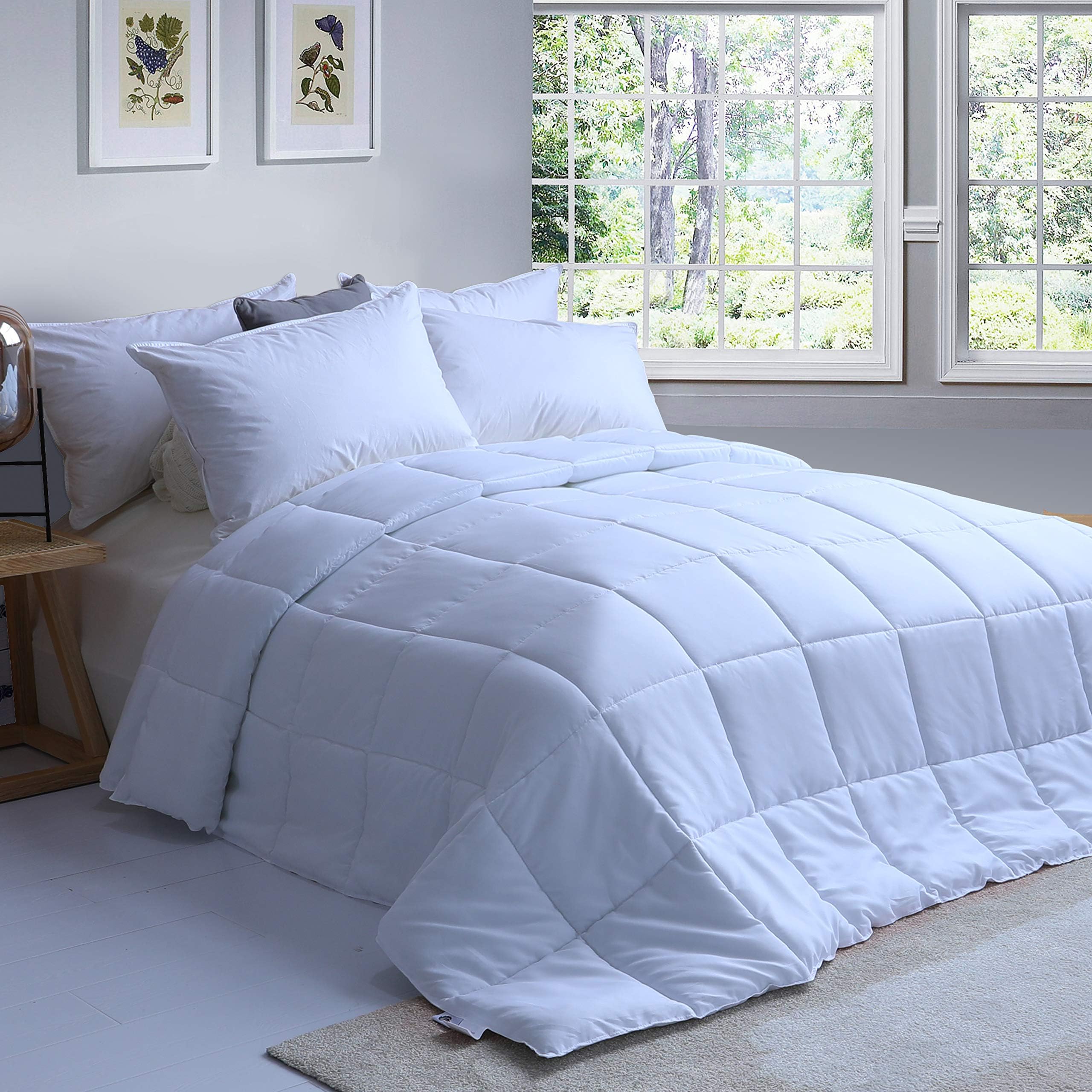 YGJT Duvet Double/King Softness Antibacterial Quilt Comforter Microfiber Anti-acarian Lightweight Polyester Bed Accessory Spring/Autumn/WinterBox-white 66inchx90inch