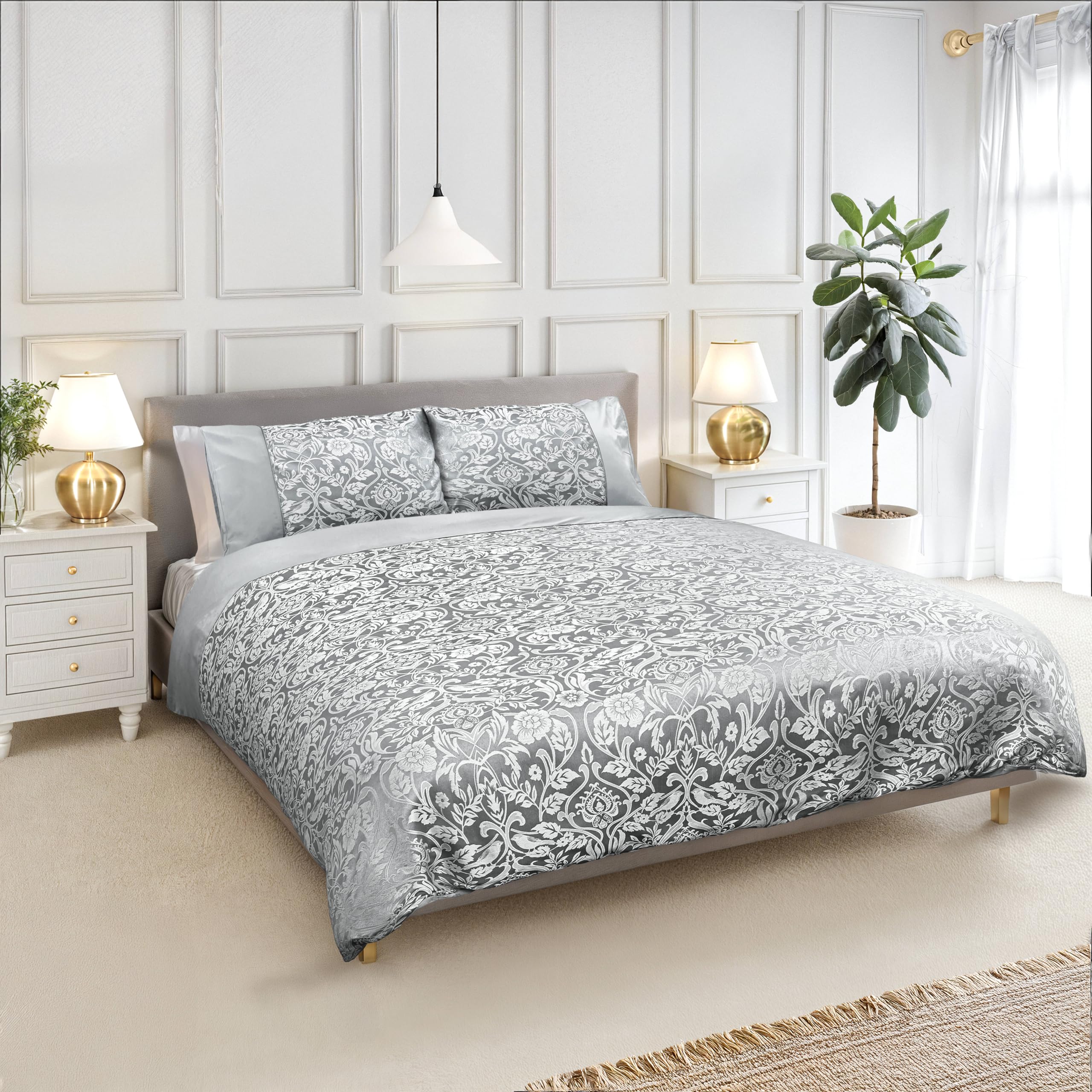 Emma Barclay Eden - Embellished Jacquard Duvet Set in Silver - Double