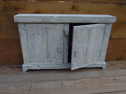 Amazon Com White Distressed Rustic Essential Oil Medicine Cabinet Reclaimed Cedar Wood French Country Cottage Chic Distressed Home Decor By Farmhousefurnituretx Handmade