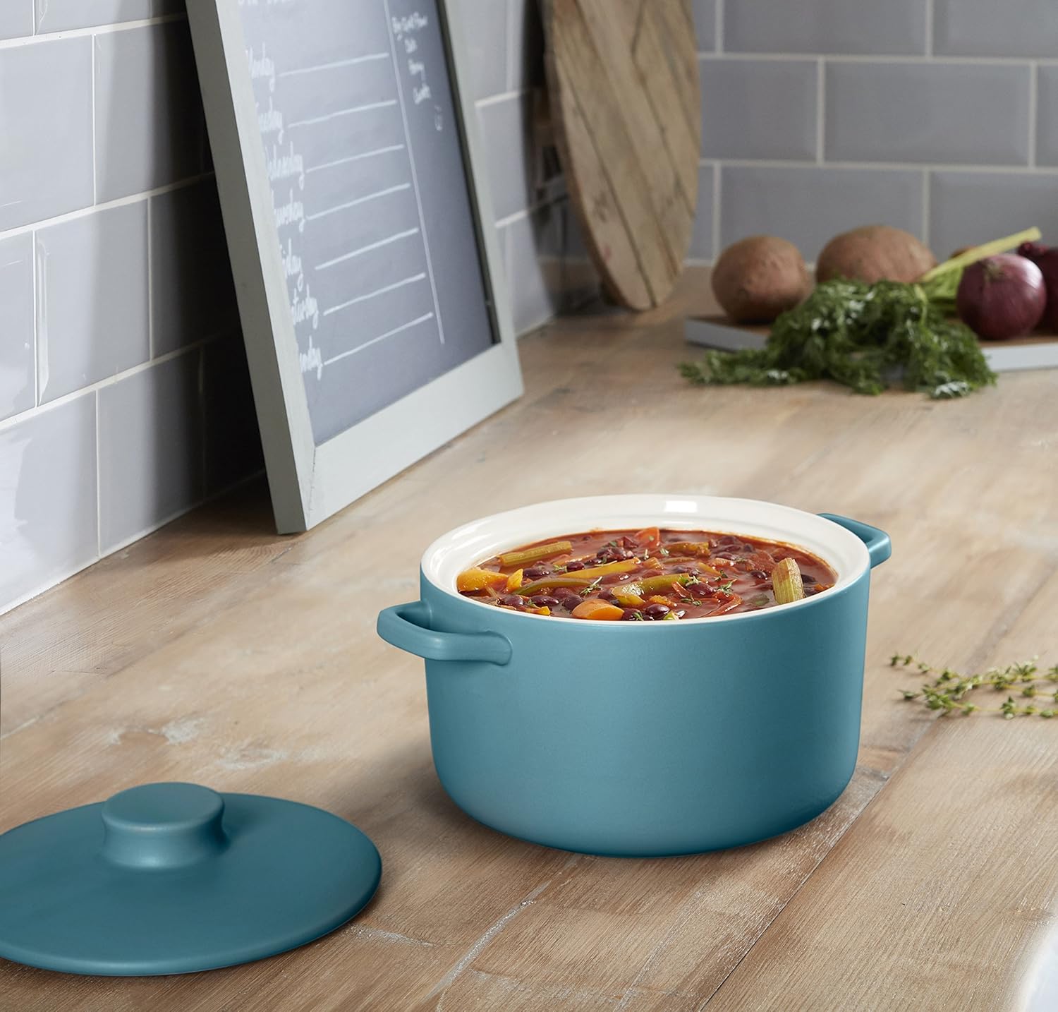 large round casserole dish