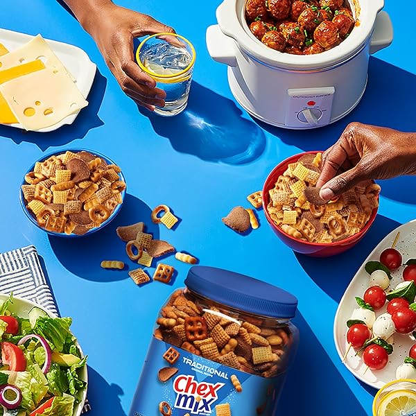 CHEX MIX TRADITIONAL ORIGINAL RECIPE SNACK MIX, SNACKS, TUB, 20 OZ
