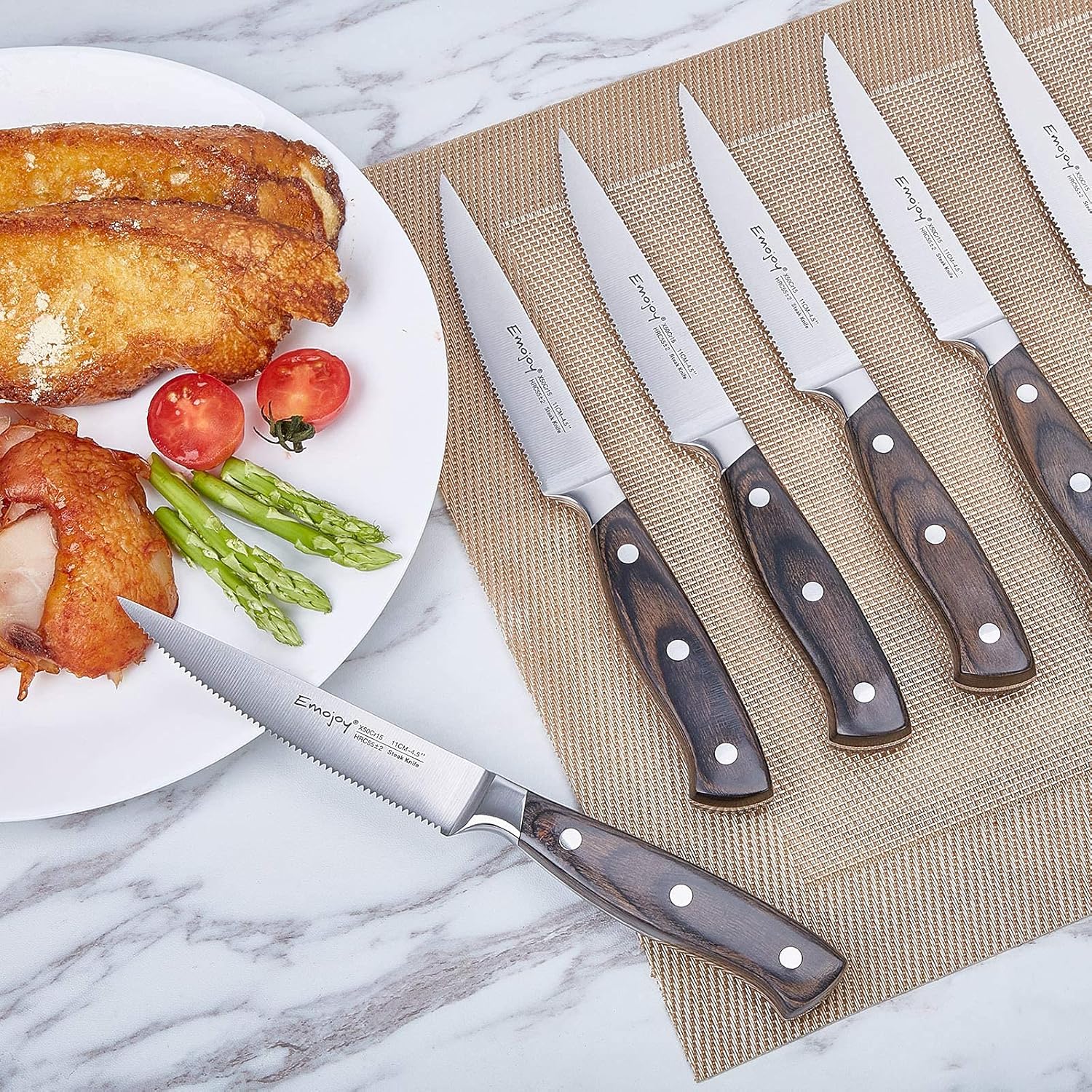 Steak Knife Set, Steak Knives with Wooden Handle, Emojoy Steak Knife Set, Steak Knives Set of 8, Serrated Steak Knife with Gift Box: Kitchen & Dining
