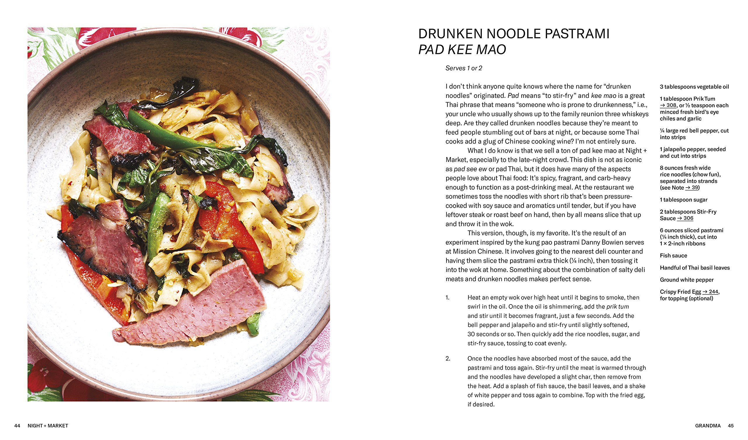 Night Market Delicious Thai Food To Facilitate Drinking And Fun