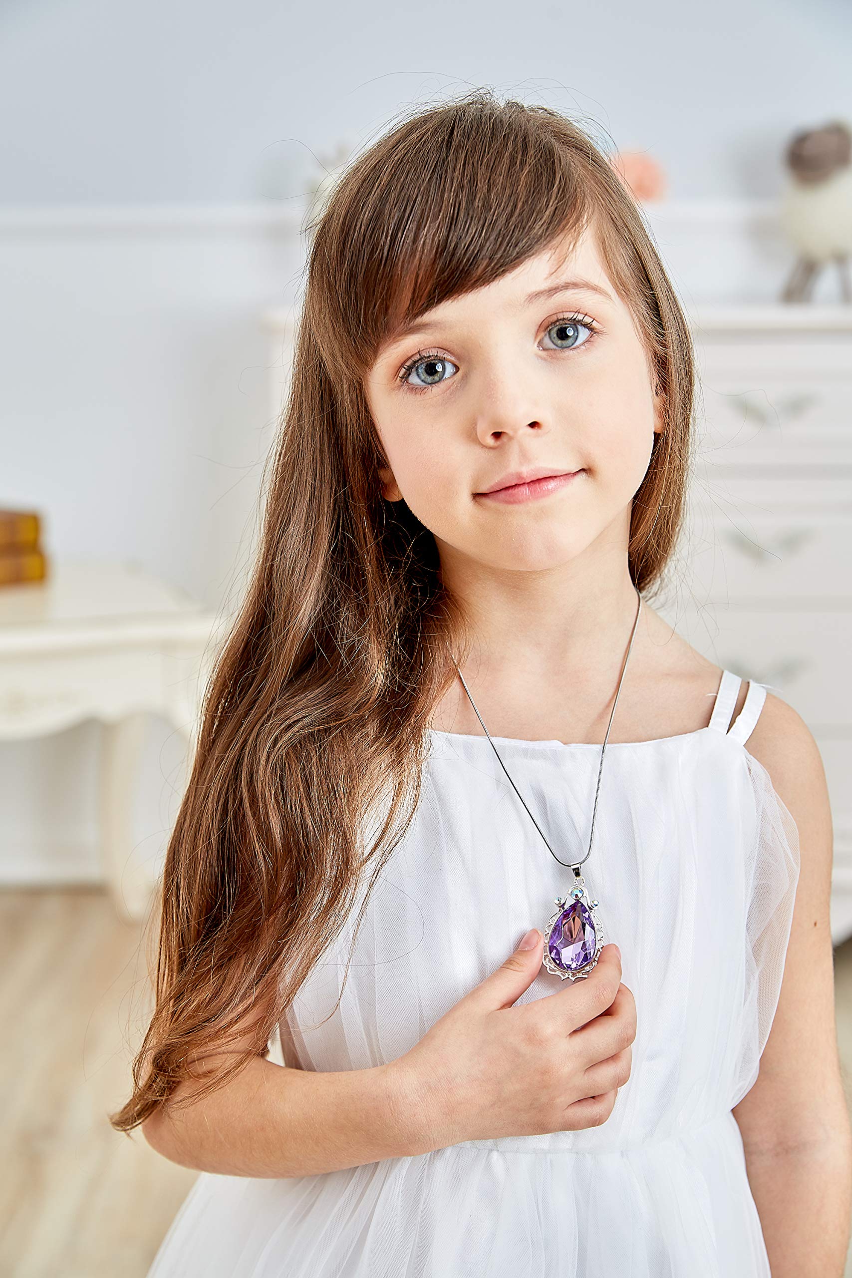 2 Pcs Sofia the First Amulet and Elena Princess Necklace Twin Sister Teardrop Necklace Magic Jewelry Gift for Girls