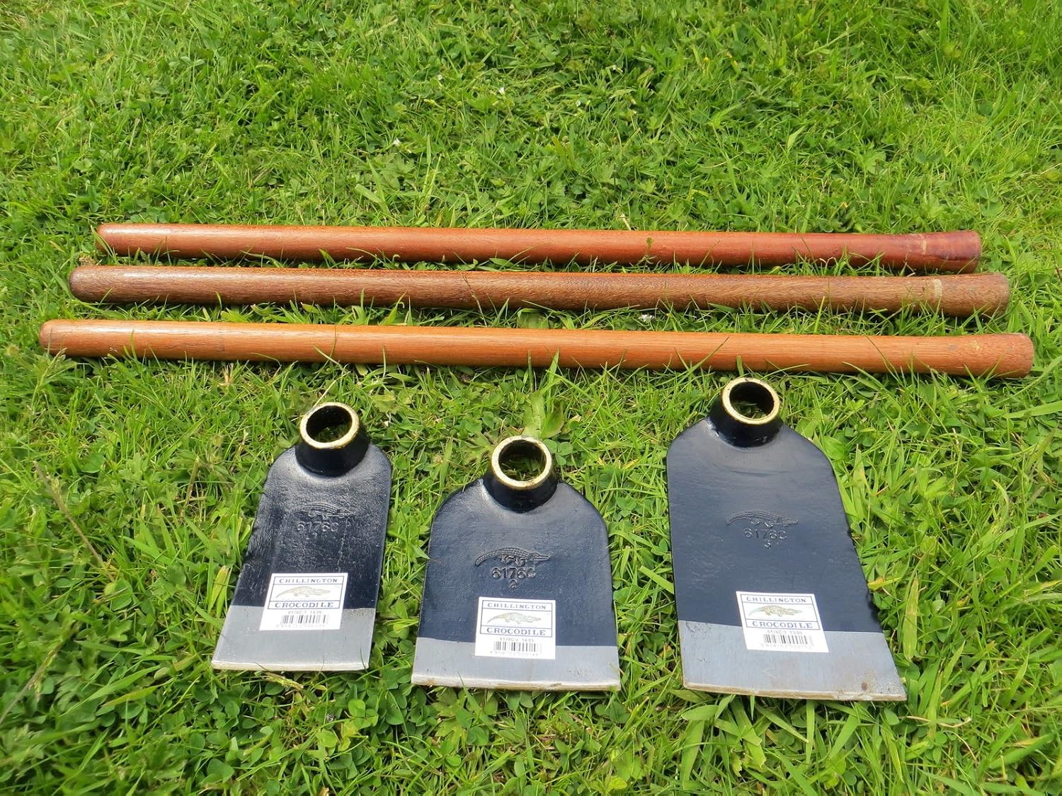 Hoes Set Of 3 Chillington Crocodile Hoe Heads With 3 X 25 Inch 63cm