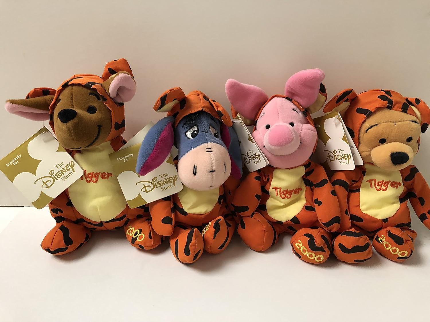 Amazon ディズニーストア プーさん ピグレット イーヨー ルーのぬいぐるみセット ぬいぐるみ おもちゃ