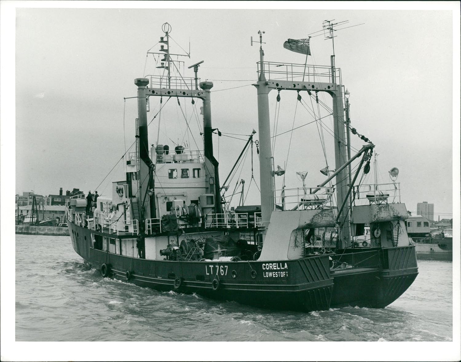 Vintage photo of Lowestoft Fishing Vessels Entertainment Collectibles Vintage photo of Lowestoft Fishing Vessels Entertainment Collectibles