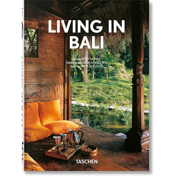 Living in Bali (Bibliotheca Universalis) (Multilingual Edition