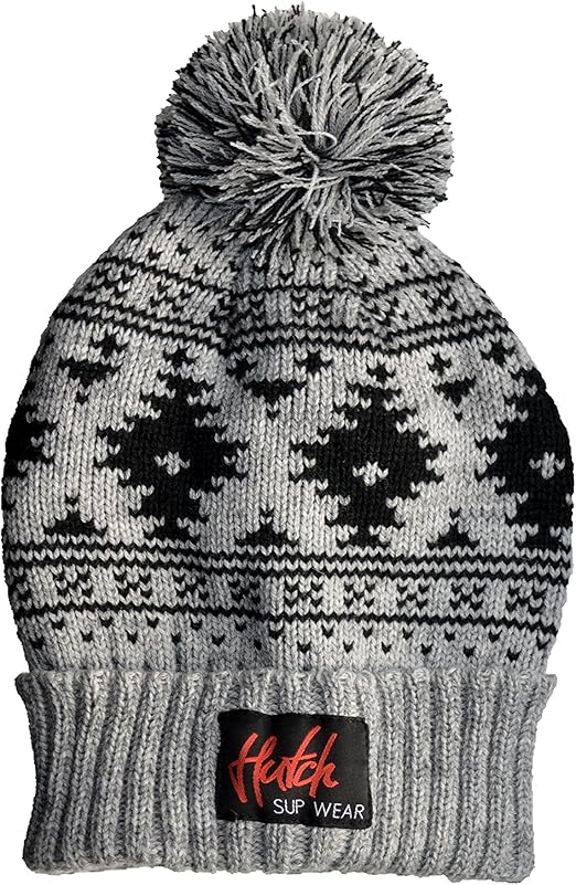 how to wear a bobble hat