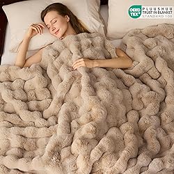PLUUSHUU Faux Fur Throw Blanket for Couch, Fluffy