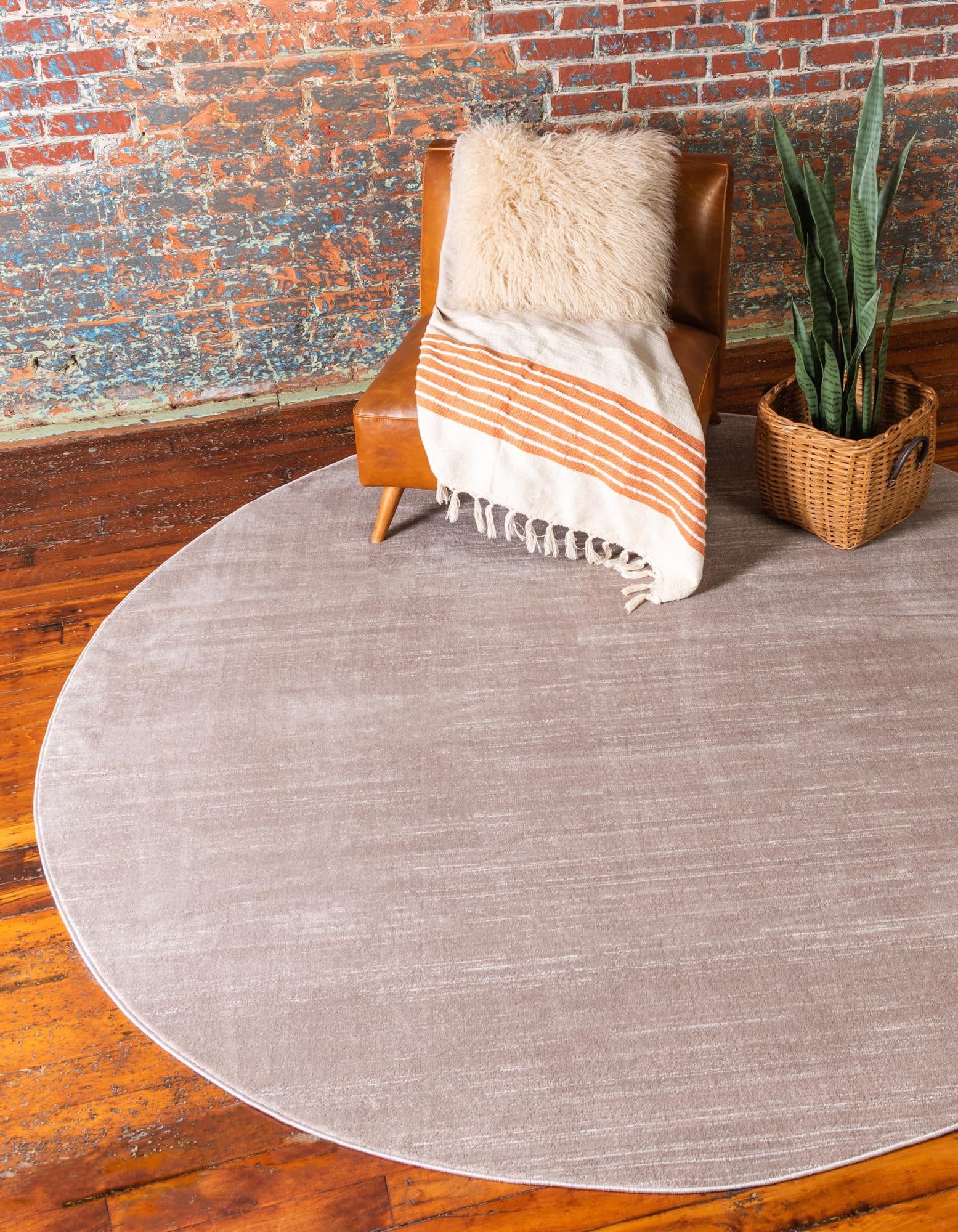 Unique Loom Jill Zarin Uptown Collection Area Rug – Madison Avenue (3′ 3″ Round Brown/Ivory)