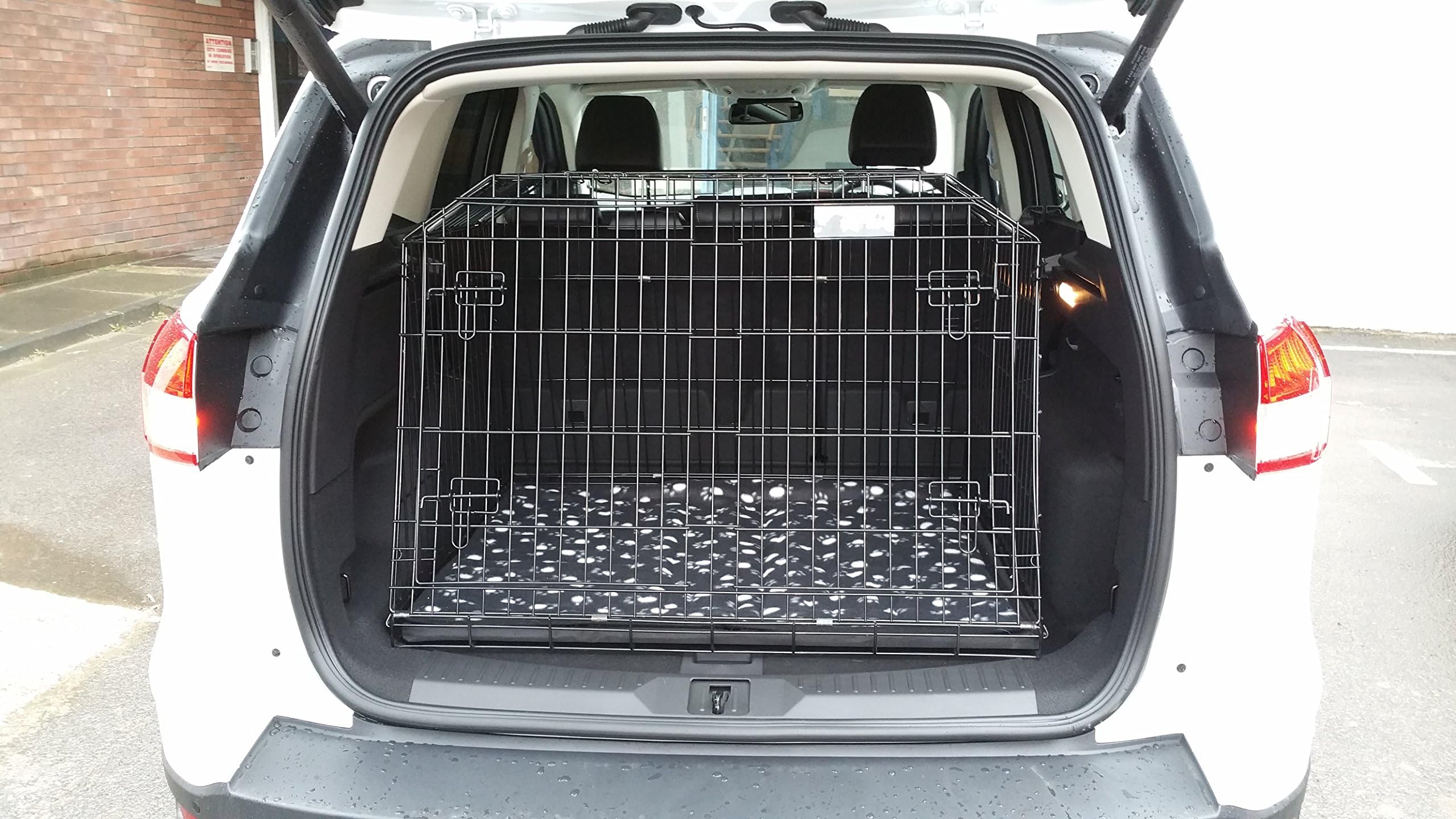 Arrow PET WORLD Ford Kuga 08-15 Dog Puppy Pet sloped Car travel training carrier crate, cage,(Double)