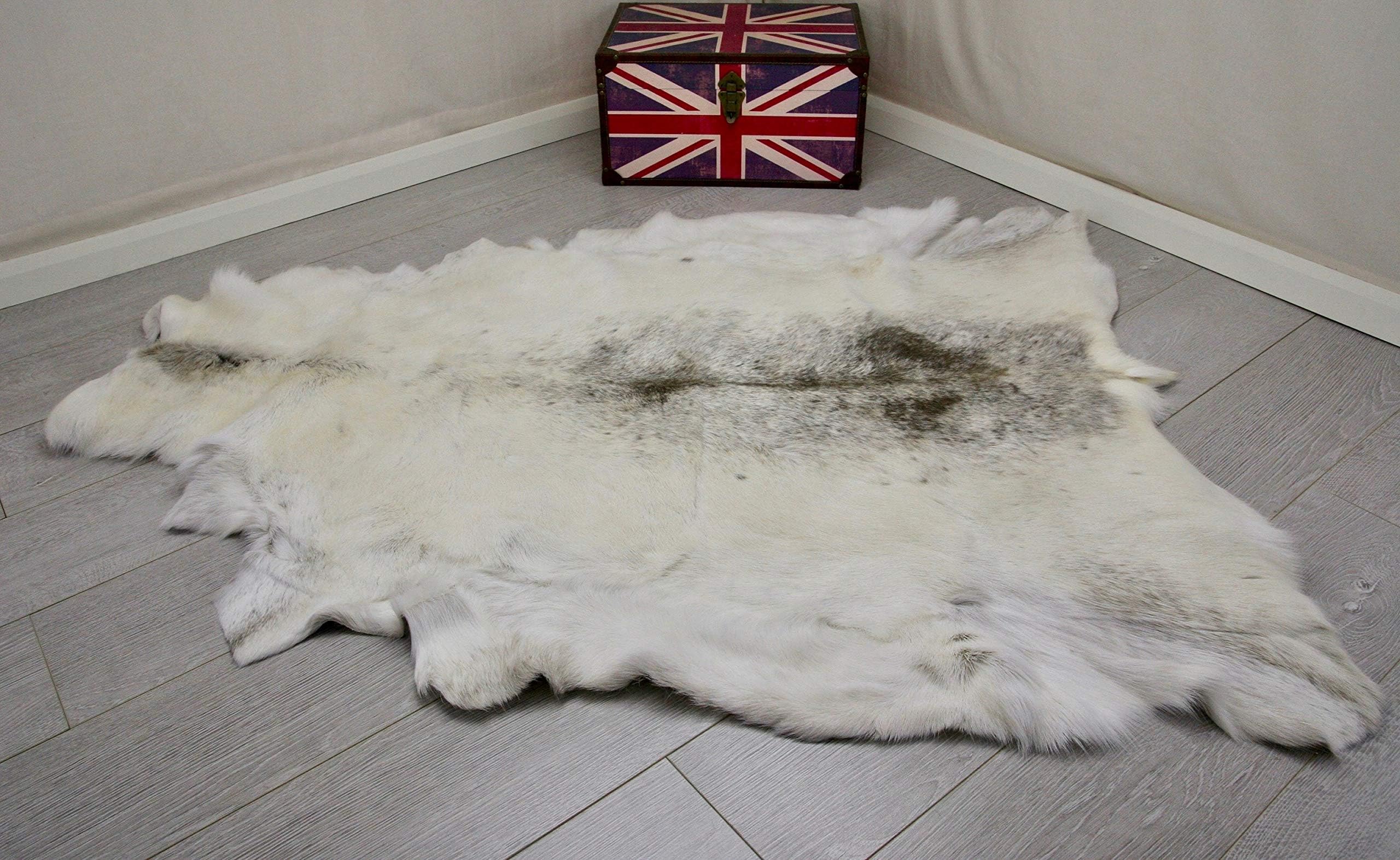 Luxury Reindeer Skin Hide - Throw Rug 120 x 90 cm