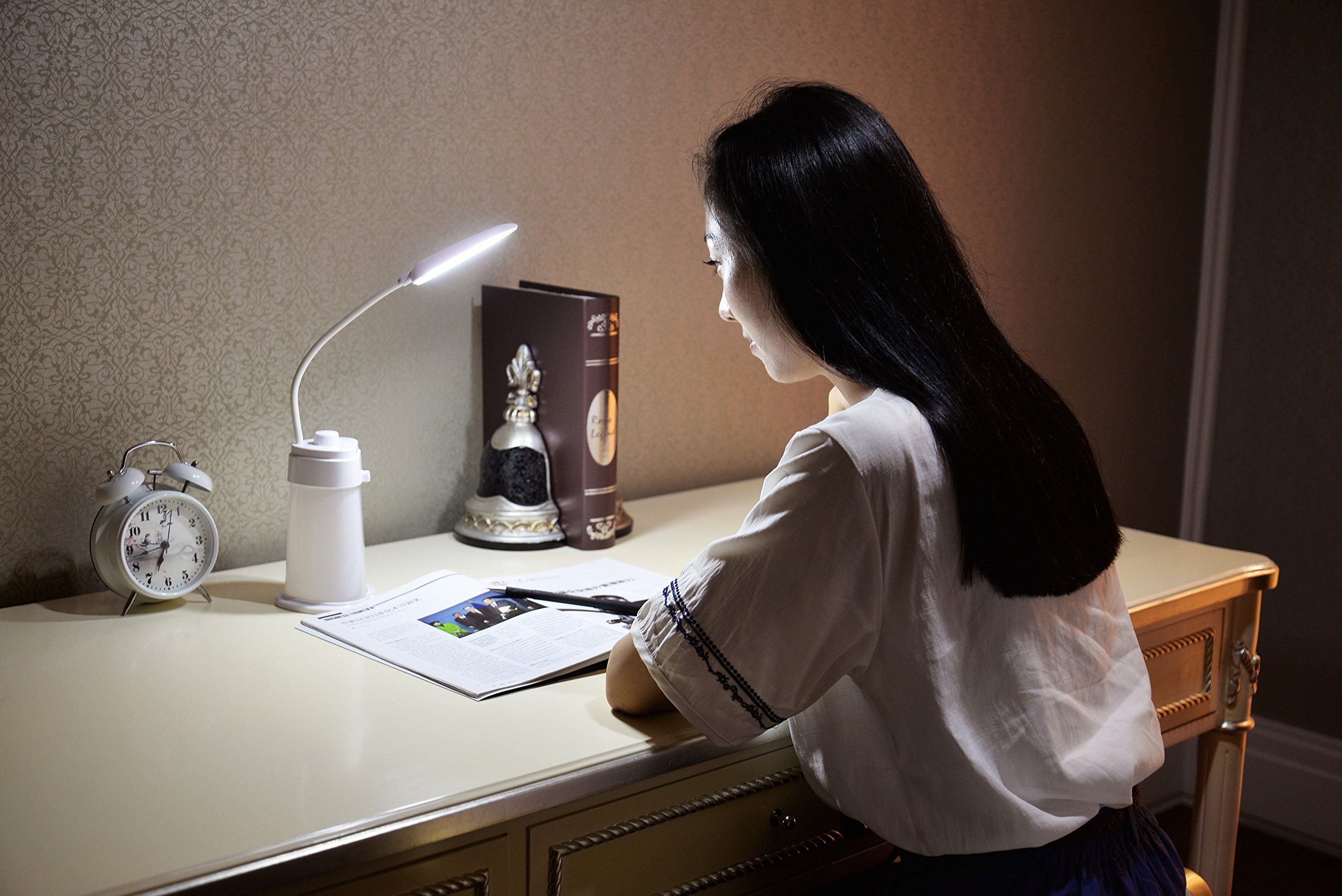 Rechargeable Battery Powered Reading Book Light for Bed, LED Dimmable Adjustable Desk Table Lamp USB Charging Port for Kids Study Bedroom Bedside Nightstand Headboard Lantern, Nursery Night Lamp