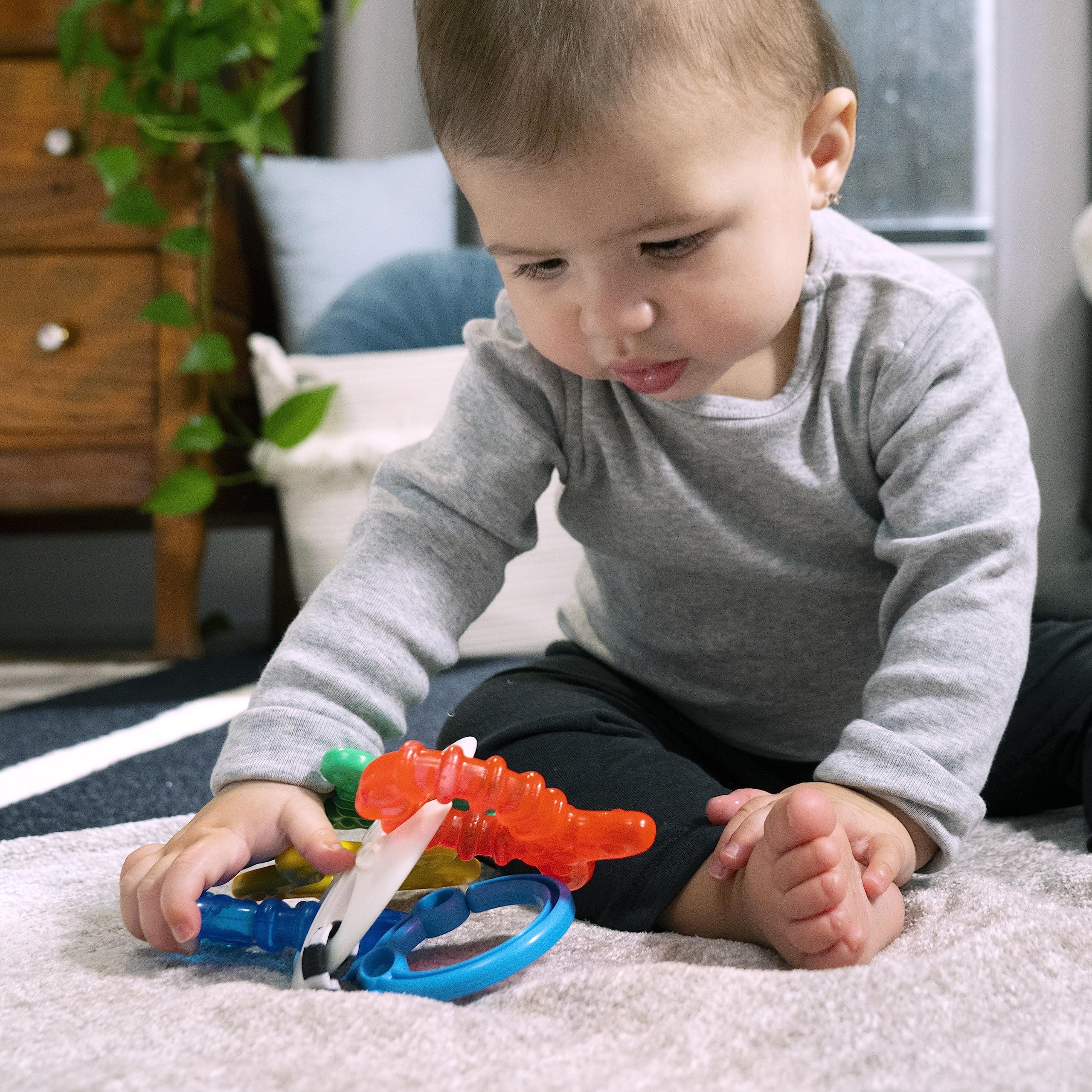 Baby Einstein Ocean Explorers Sea of Sensory Teether Toy BPA Free, Ages 3 Months and up