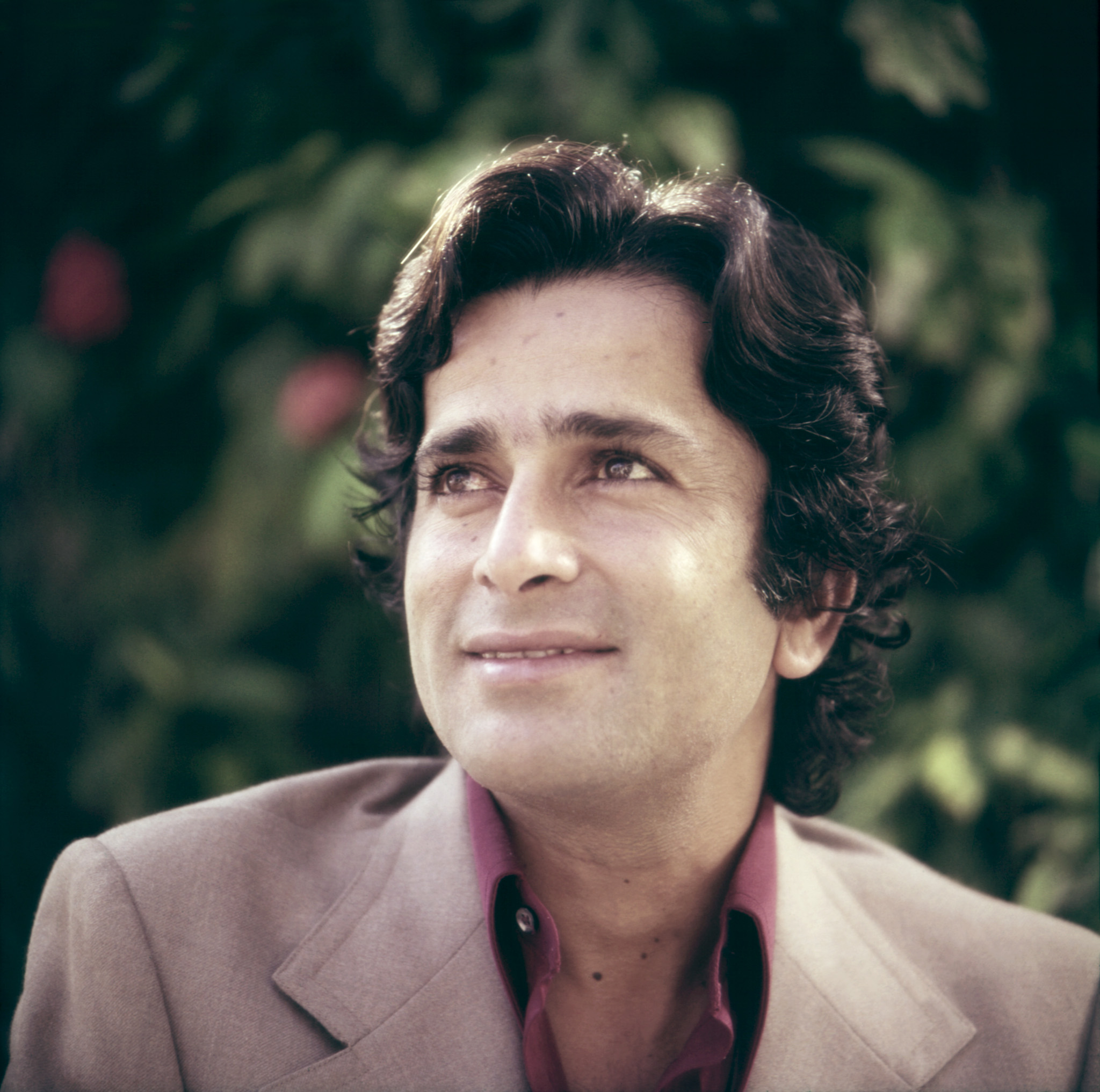 Shashi Kapoor à écouter ou acheter sur Amazon Music dès maintenant