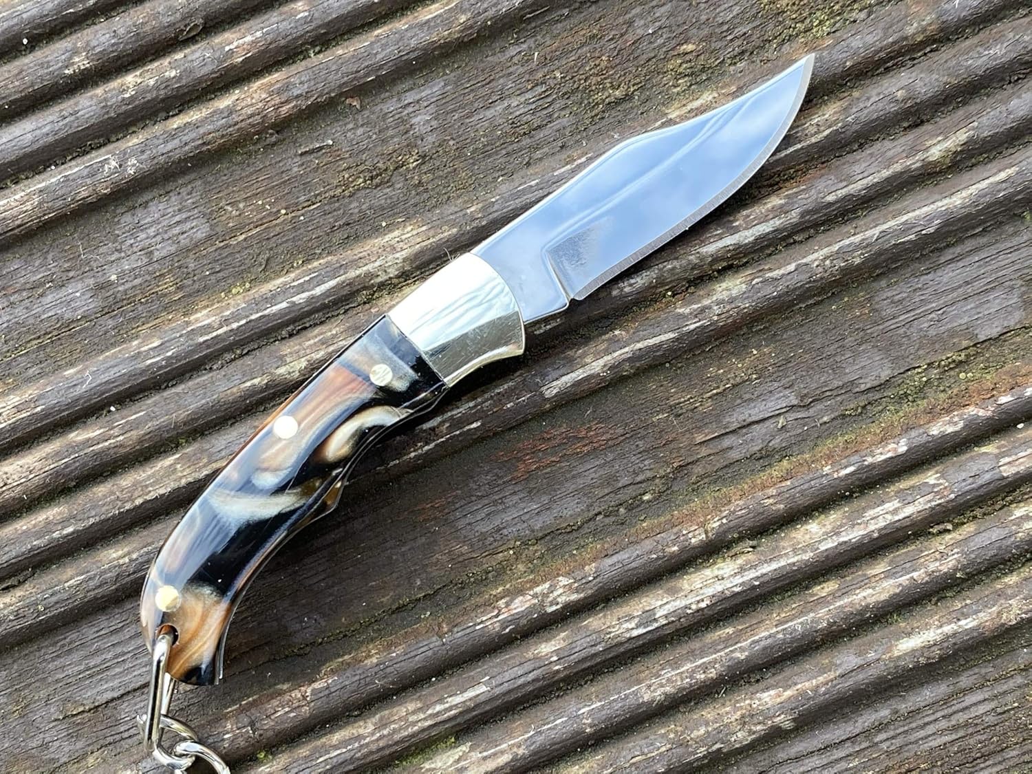 Pocket knife UK Legal, Foldable and Non Locking Legal to Carry
