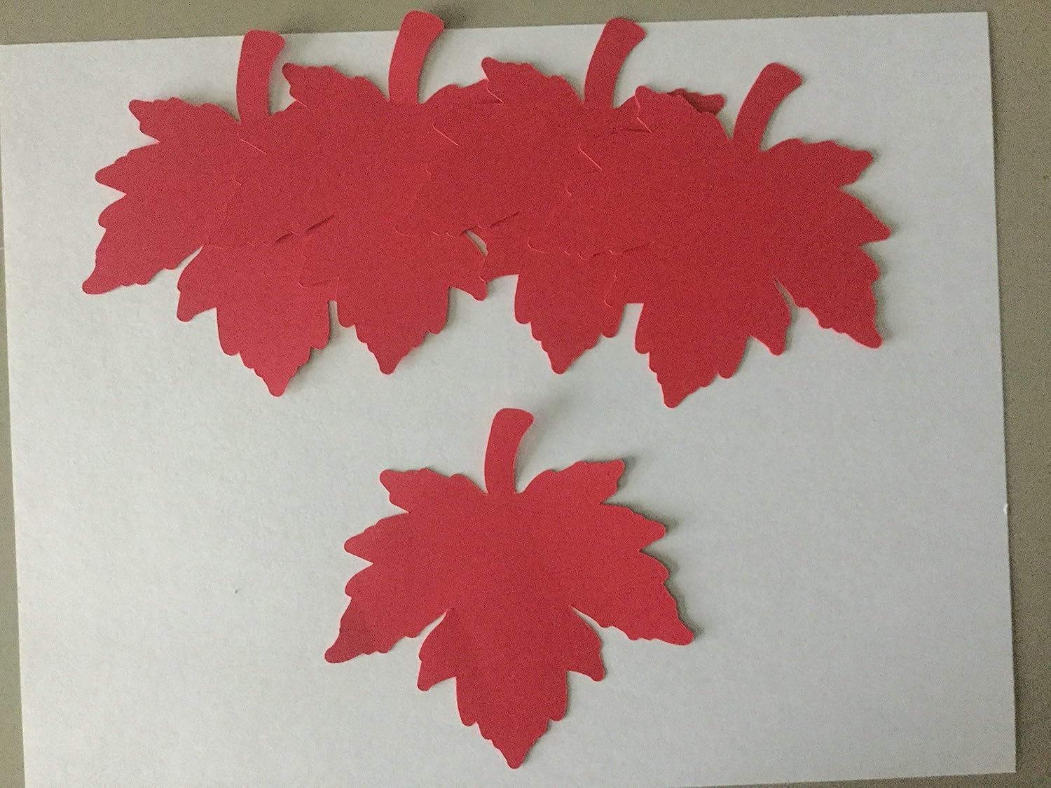 Amazon Com 25 Large Fall Leaves Die Cuts 4 Inch Red Leaf Cutout Large Leaf Confetti Thanksgiving Decor Thankful Tree Leaf Paper Piecing Autumn Leaves Handmade