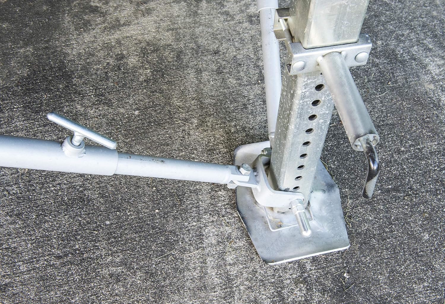 Lippert 191025 JT's Strong Arm Travel Trailer Stabilizer Kit: Automotive
