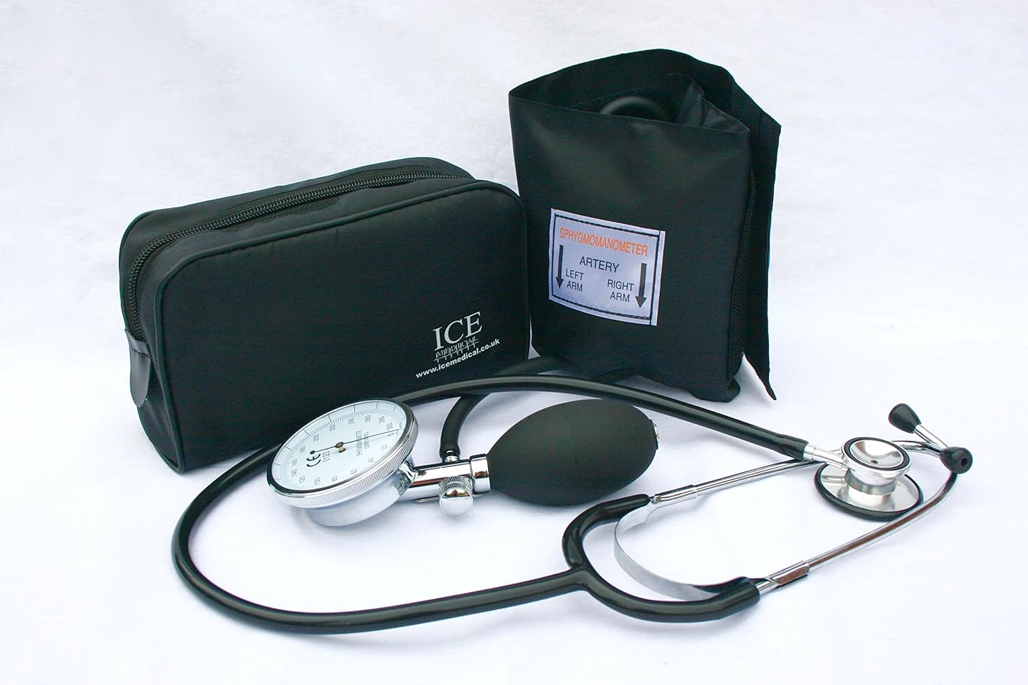 Aneroid Sphygmomanometer with 1 Adult Cuff and Black Stethoscope