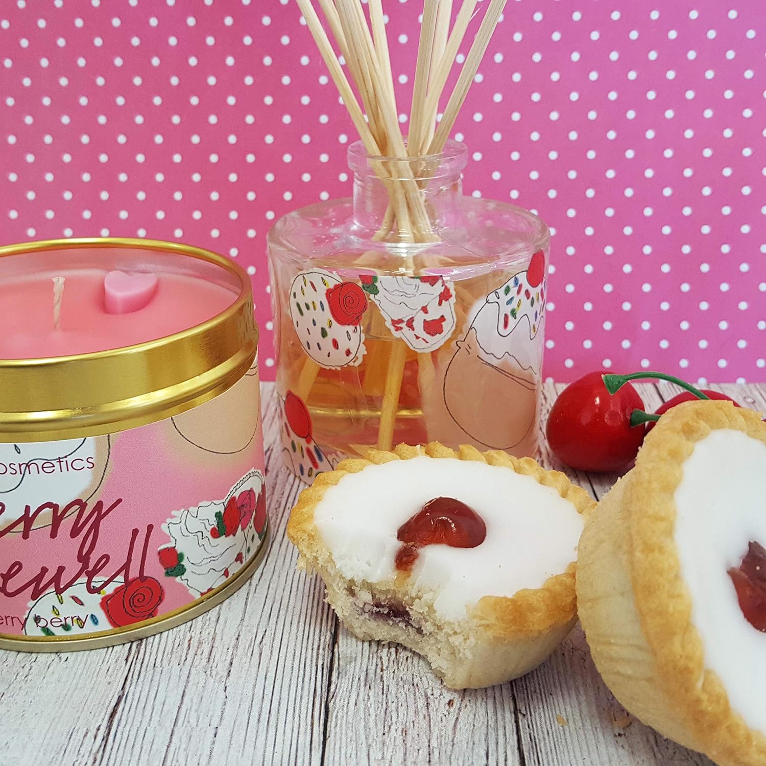Bomb Cosmetics Cherry Bakewell Scented Tin Candle; Cherry Almond Cake Fragrance; Contains Pure Bergamot & Clary Sage Essential Oils; Vegan Friendly; 30-35 Hour Burn - Image 3