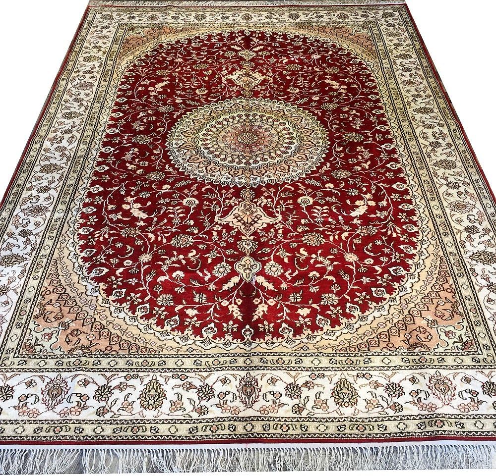 Yilong 6'x9' Red Traditional Area Rugs Silk Handmade Oriental Persian Medallion Carpet
