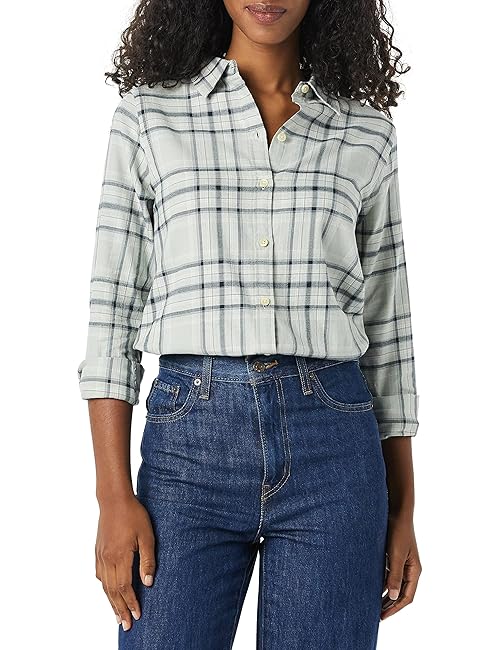 Amazon Essentials Women's Regular-Fit Long-Sleeve Lightweight Plaid Flannel Shirt, Black Grey Plaid, Large
