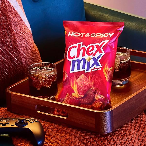 CHEX MIX HOT AND SPICY SNACK MIX, SAVORY SNACK BAG, 8 OZ