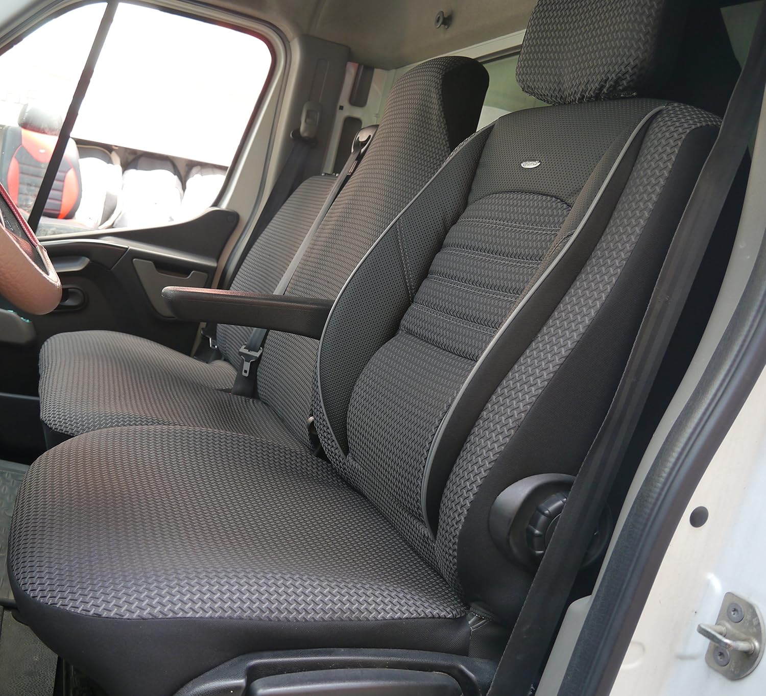 Sitzbezüge Für Renault Master 2019-2024 - Airbag-kompatibel & Wasserdicht