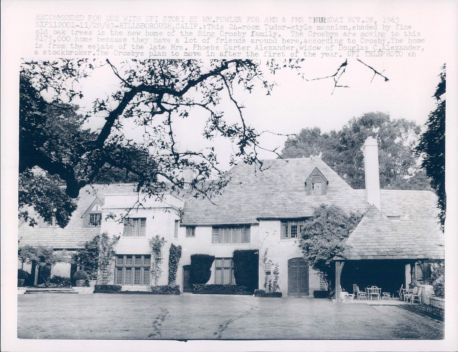 Vintage Photos 1963 Press Photo Tudor Style Home Hillsborough CA Mansion Oak Trees Bing Crosby 7x9