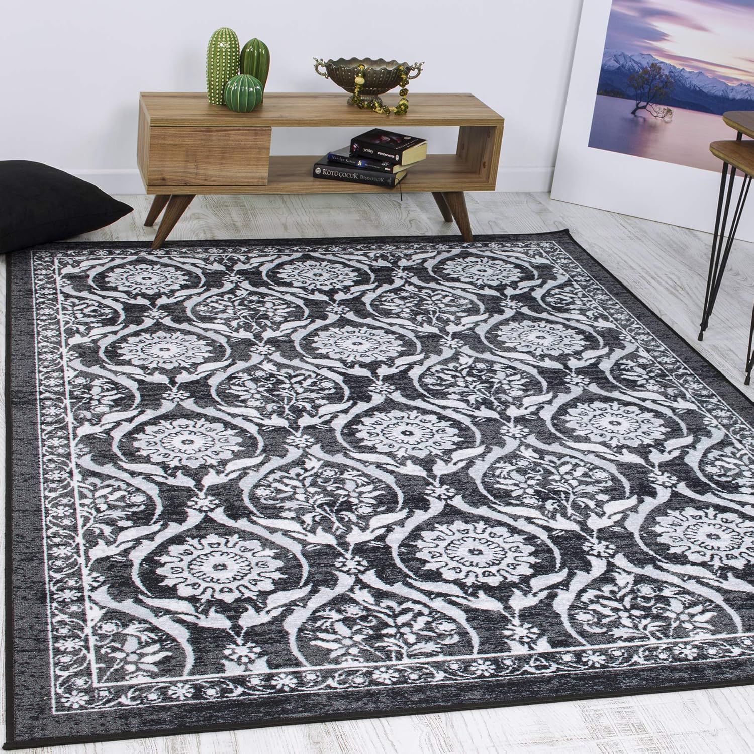 Amazon Com Antep Rugs Casa Azul Collection Geometric Floral Non Skid Non Slip Low Profile Pile Rubber Backing Indoor Area Rug 5x7 Grey 4 11 X 6 6 Home Kitchen