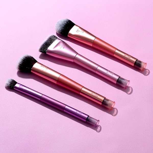 REAL TECHNIQUES COVER & CONCEAL DUAL ENDED 2-IN-1 MAKEUP BRUSH, FOR FLAWLESS FOUNDATION COVERAGE, SMOOTHS AND CONCEALS, COVERS BLEMISHES AND IMPERFECTIONS, FLAWLESS RESULTS, ORANGE, 1 COUNT