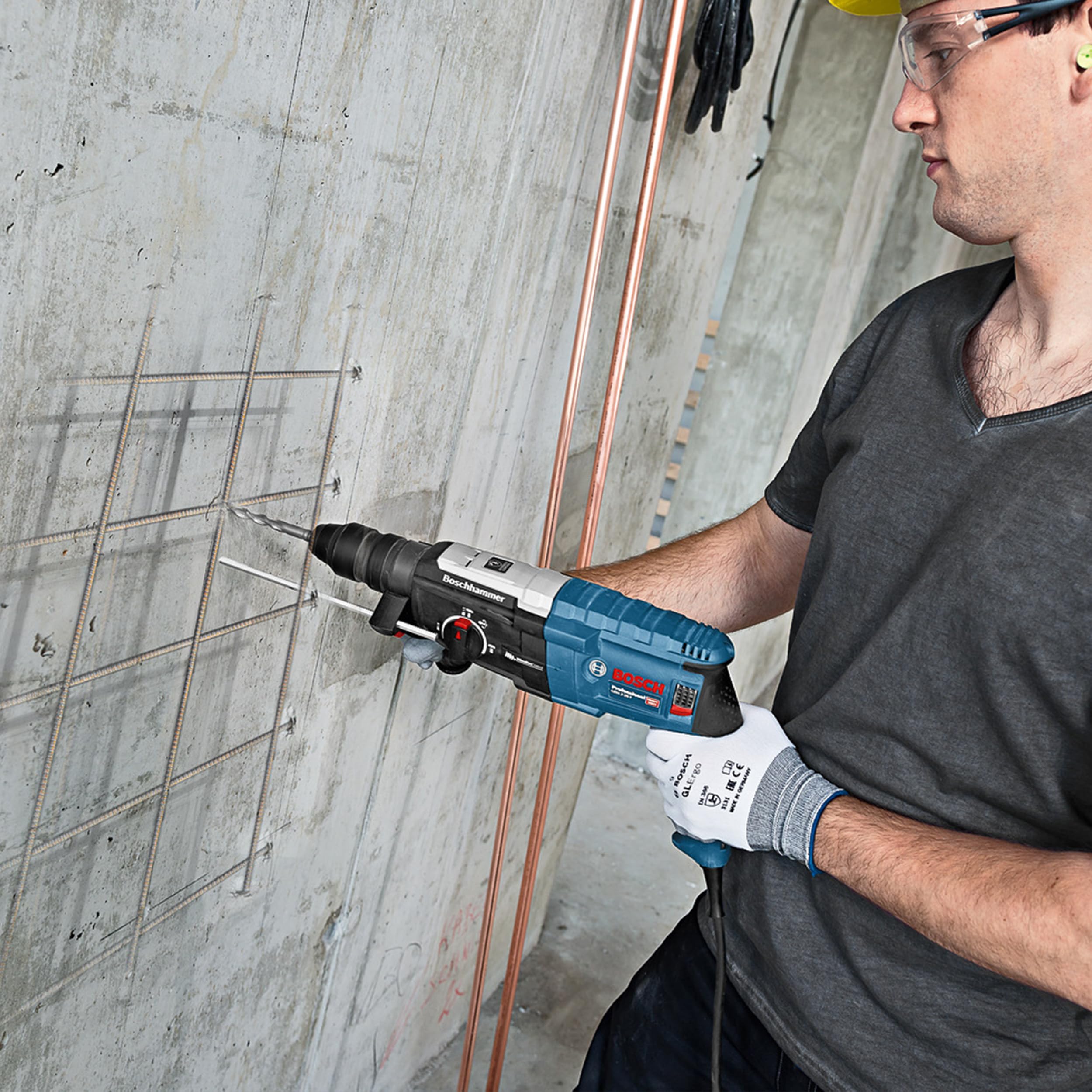 Bosch Professional Bohrhammer GBH 2-28 F (Leistung 880 Watt, Bohr-Ø Beton max: 28 mm, inkl. 6tlg. Bohr-Meißel-Set, SDS-plus, L-Case) - Amazon Exclusive Set Set 7