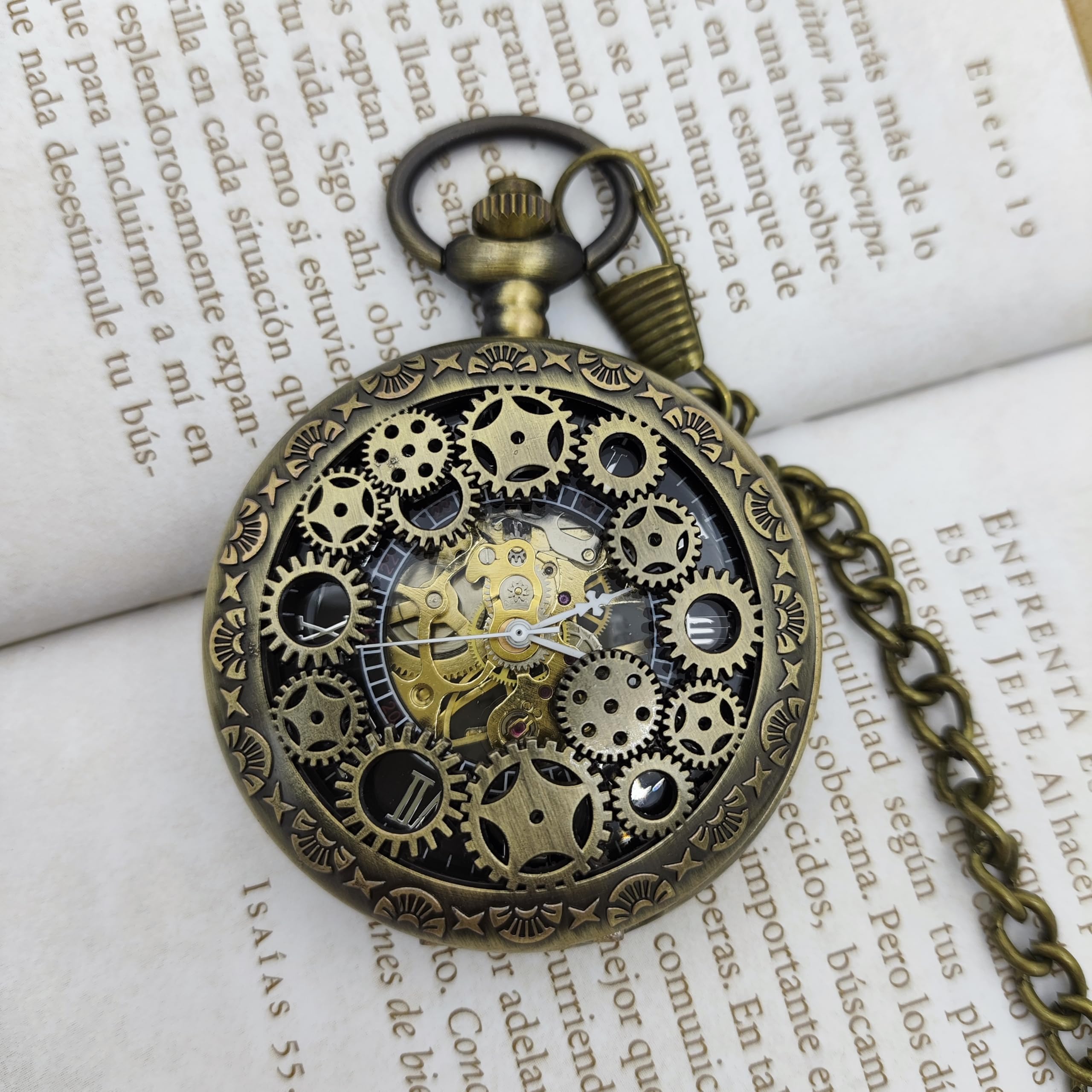 plyrmonth Men's Black Mechanical Retro Pocket Watch, Classic Manual Winding Mechanical Pocket Watch, with Chain, Suitable for Various Holidays as a Thoughtful Gift.